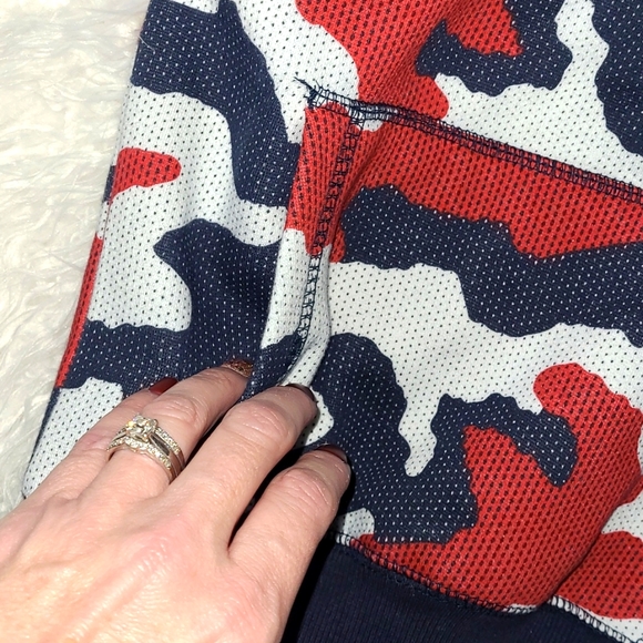 TOMMY HILFIGER CAMO HOODIE - Picture 4 of 9